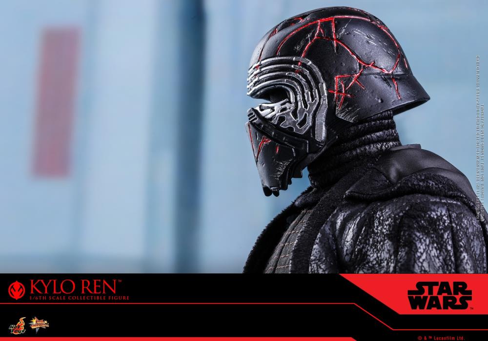 Star Wars: The Rise of Skywalker MMS560 Kylo Ren 1/6 Scale Collectible Figure Gallery Image 16