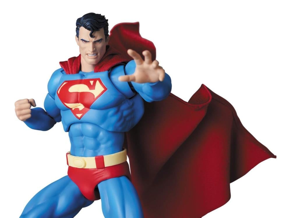 Batman: Hush MAFEX No.117 Superman Action Figure Gallery Image 9
