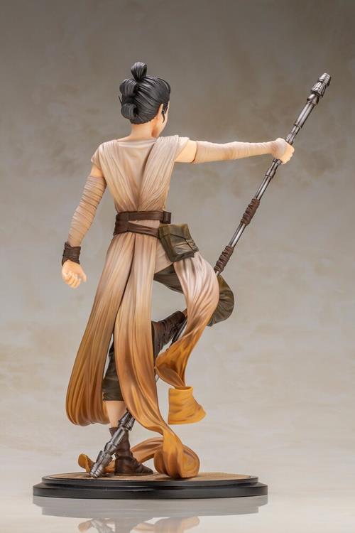 Star Wars ArtFX Artist Series Rey (Descendant of Light) Statue Gallery Image 8