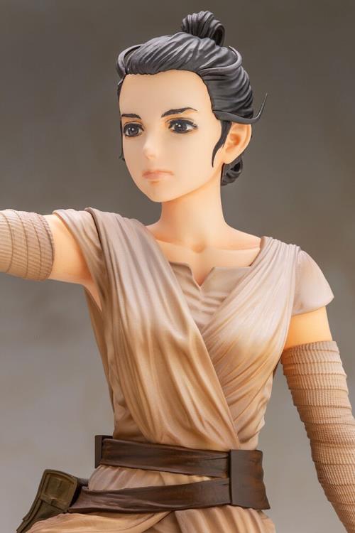 Star Wars ArtFX Artist Series Rey (Descendant of Light) Statue Gallery Image 12