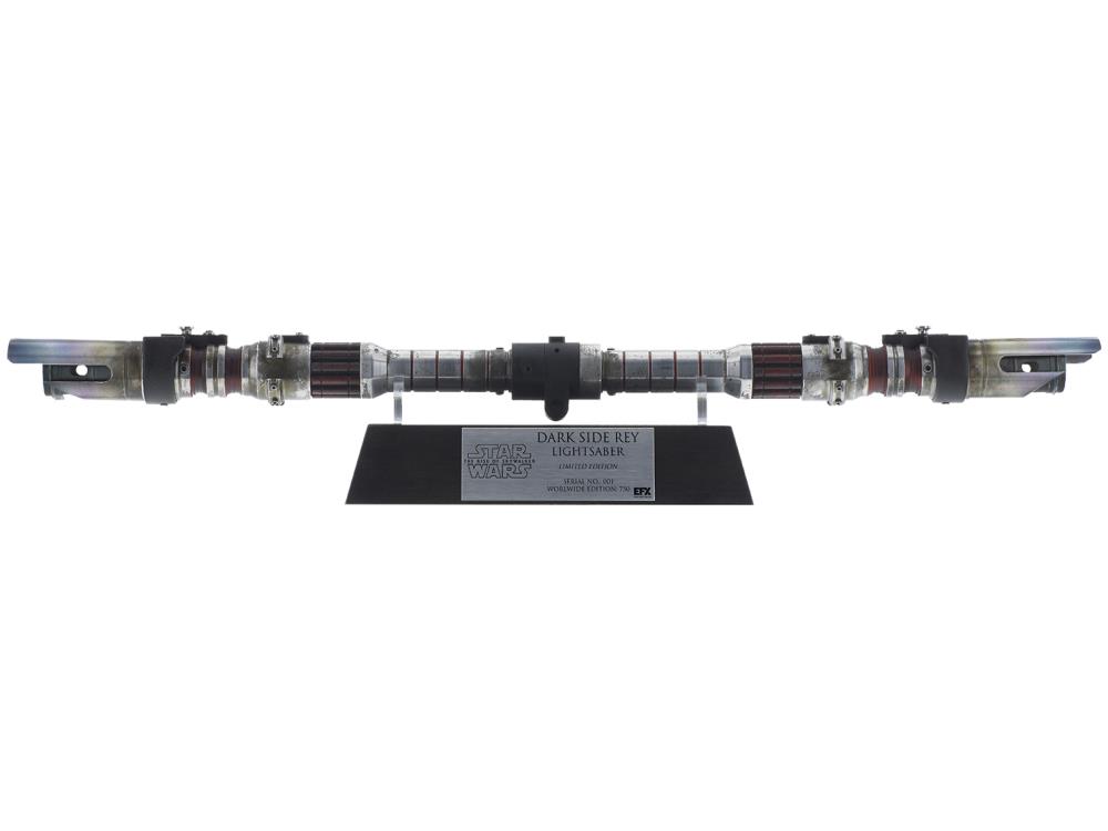 Star Wars: The Rise of Skywalker "Dark Side" Rey Lightsaber Limited Edition Replica Gallery Image 3