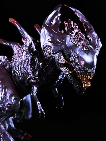 Broodlord X-Rex (Metallic Variant) 1/35 Scale Replica Gallery Image 2