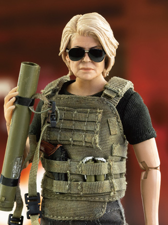 Terminator: Dark Fate Sarah Connor 1/12 Scale Collectible Figure Gallery Image 2