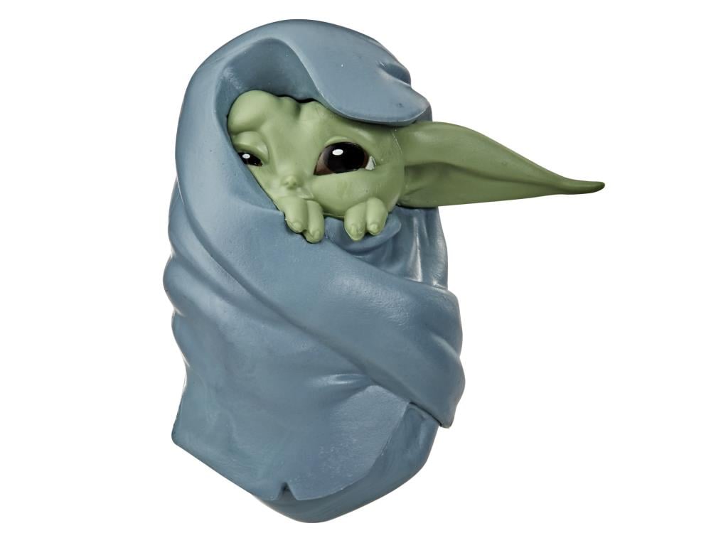 The Mandalorian The Bounty Collection The Child Soup Sipping & Blanket Wrapped Two-Pack Gallery Image 3