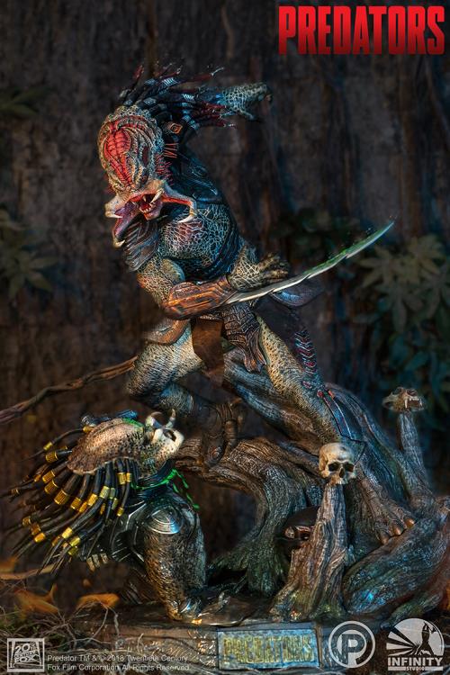 Predators Berserker Predator 1/4 Scale Limited Edition Statue Gallery Image 5