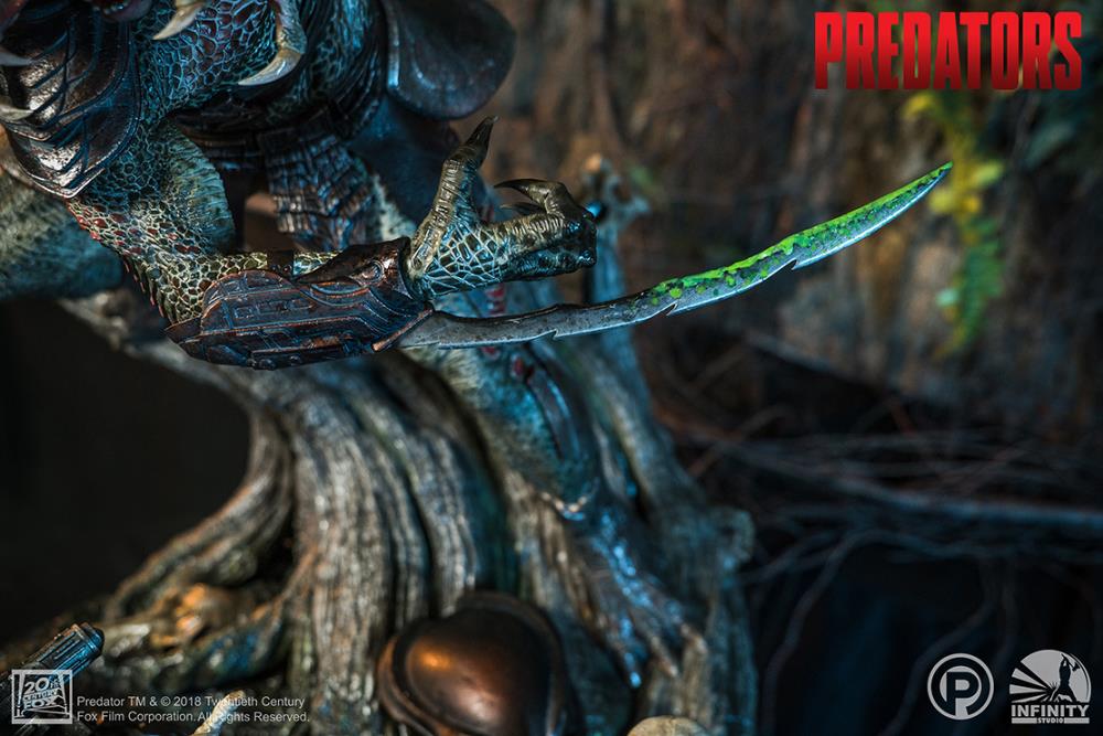 Predators Berserker Predator 1/4 Scale Limited Edition Statue Gallery Image 11