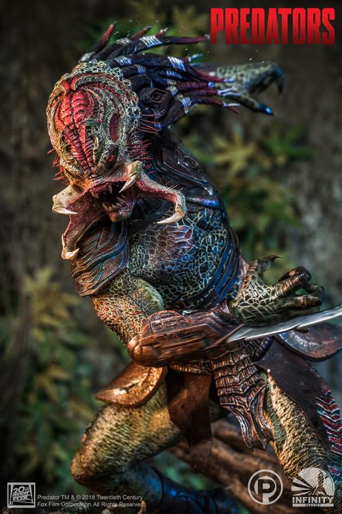 Predators Berserker Predator 1/4 Scale Limited Edition Statue Gallery Image 7