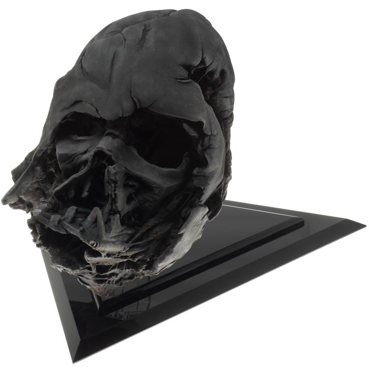 Star Wars Darth Vader (The Force Awakens) 1:1 Scale Pyre Helmet Limited Edition Replica Gallery Image 3