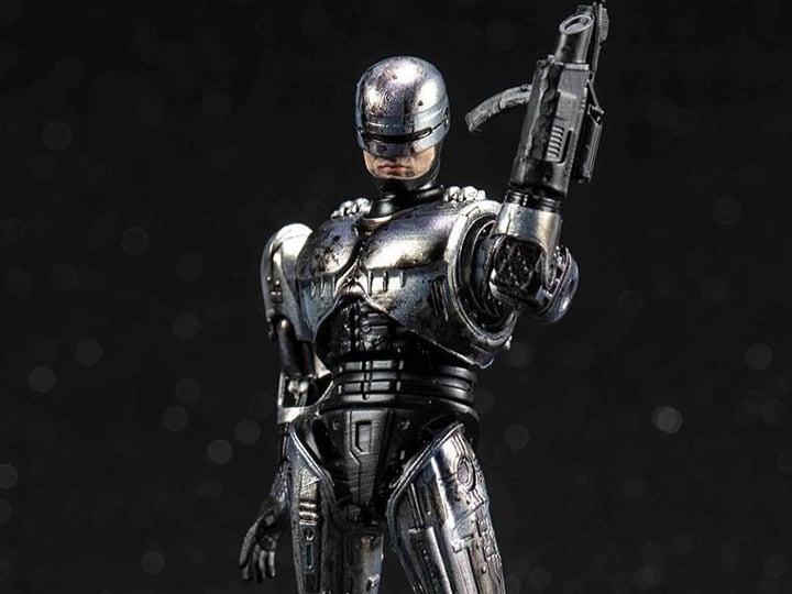 RoboCop 3 RoboCop (Battle Damaged) 1:18 Scale PX Previews Exclusive Figure Gallery Image 1