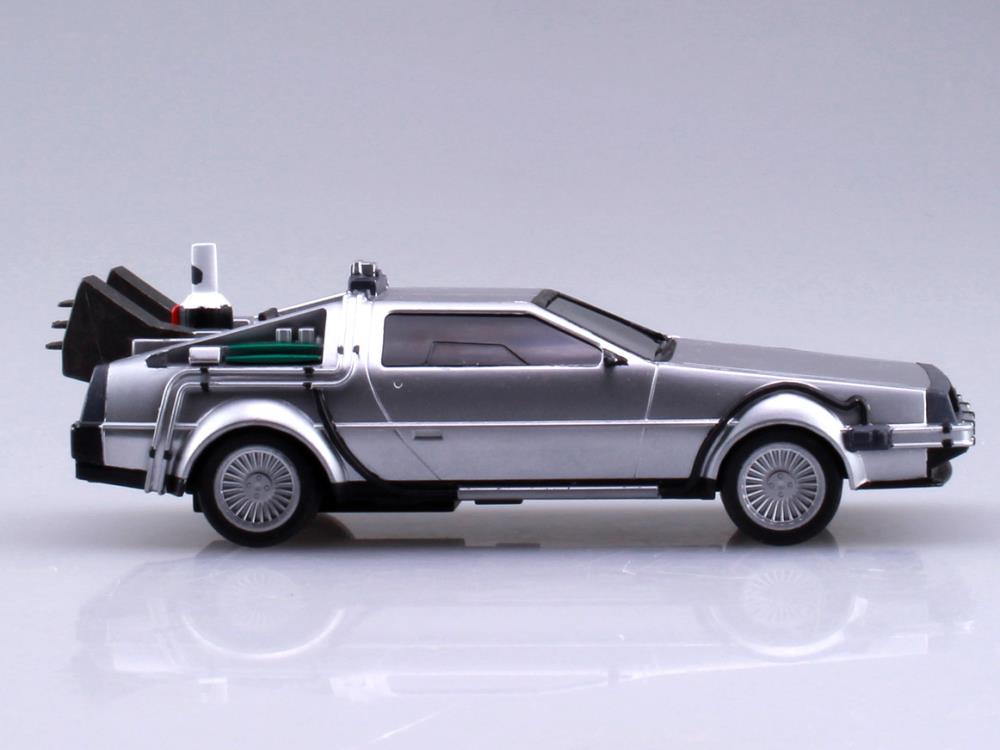 Back to the Future II Movie Mecha #12 Pullback DeLorean 1/43 Scale Model Kit Gallery Image 3