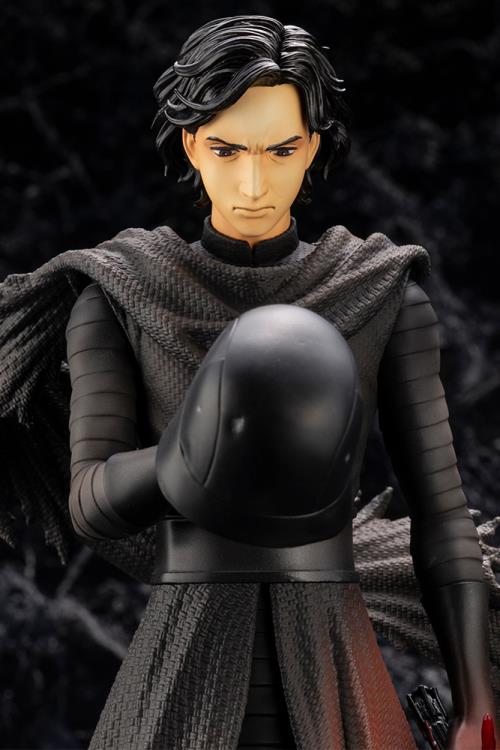 Star Wars ArtFX Kylo Ren (Cloaked in Shadows) Statue Gallery Image 12