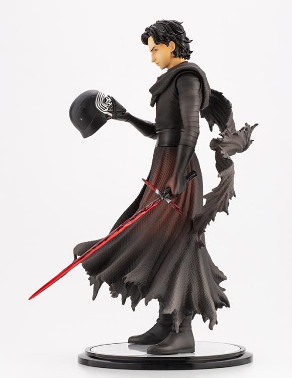 Star Wars ArtFX Kylo Ren (Cloaked in Shadows) Statue Gallery Image 3