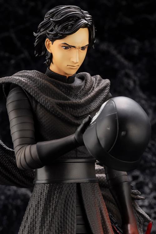 Star Wars ArtFX Kylo Ren (Cloaked in Shadows) Statue Gallery Image 14