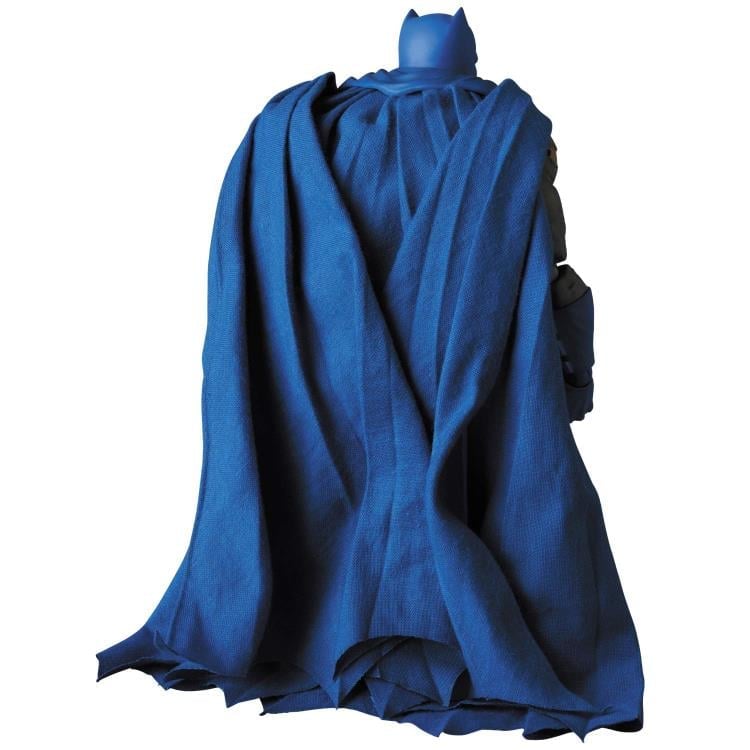 Batman: The Dark Knight Returns Triumphant MAFEX No.119 Batman Action Figure Gallery Image 5