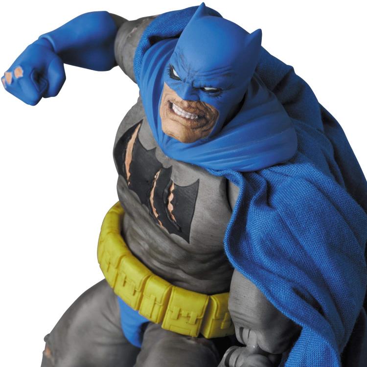MAFEX No. 119 Batman: The Dark Knight Returns Triumphant