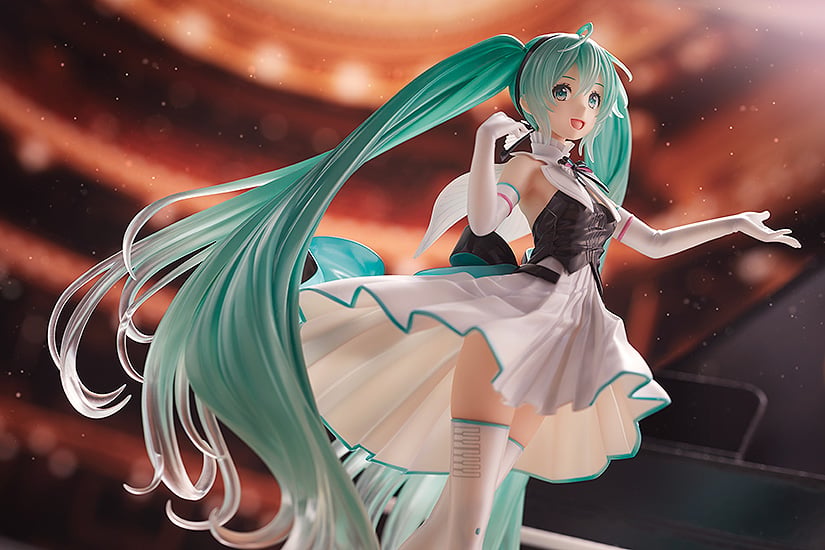 Vocaloid Hatsune Miku (Symphony 2019 Ver.) 1/8 Scale Figure
