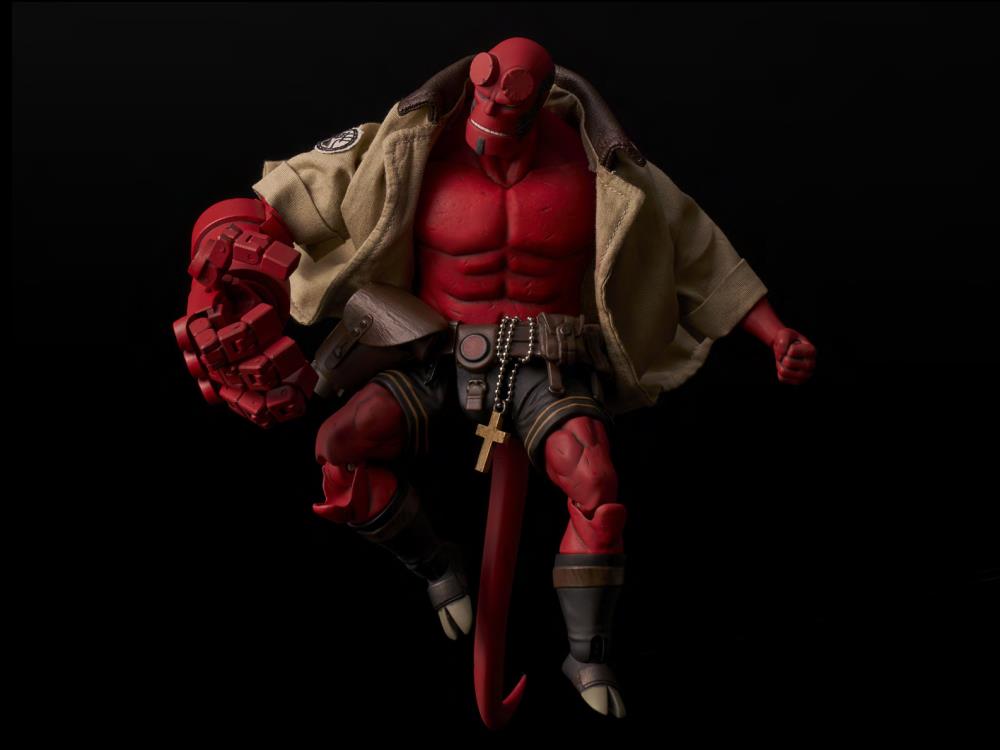Hellboy 1/12 Scale Action Figure With PX Previews Exclusive BPRD Shirt Gallery Image 8