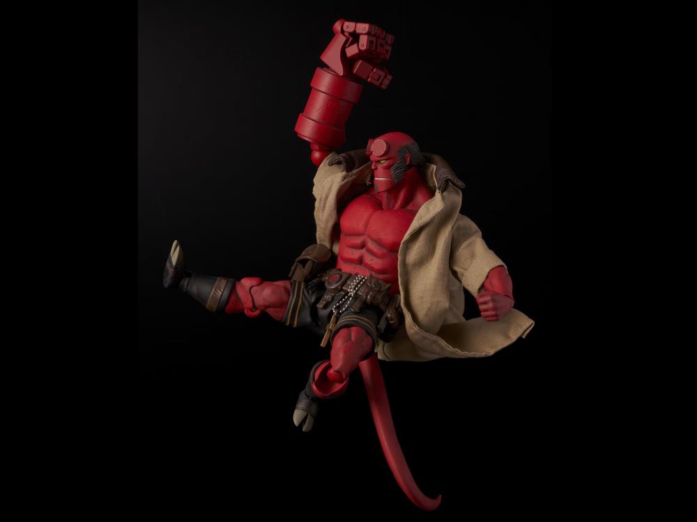 Hellboy 1/12 Scale Action Figure With PX Previews Exclusive BPRD Shirt Gallery Image 9