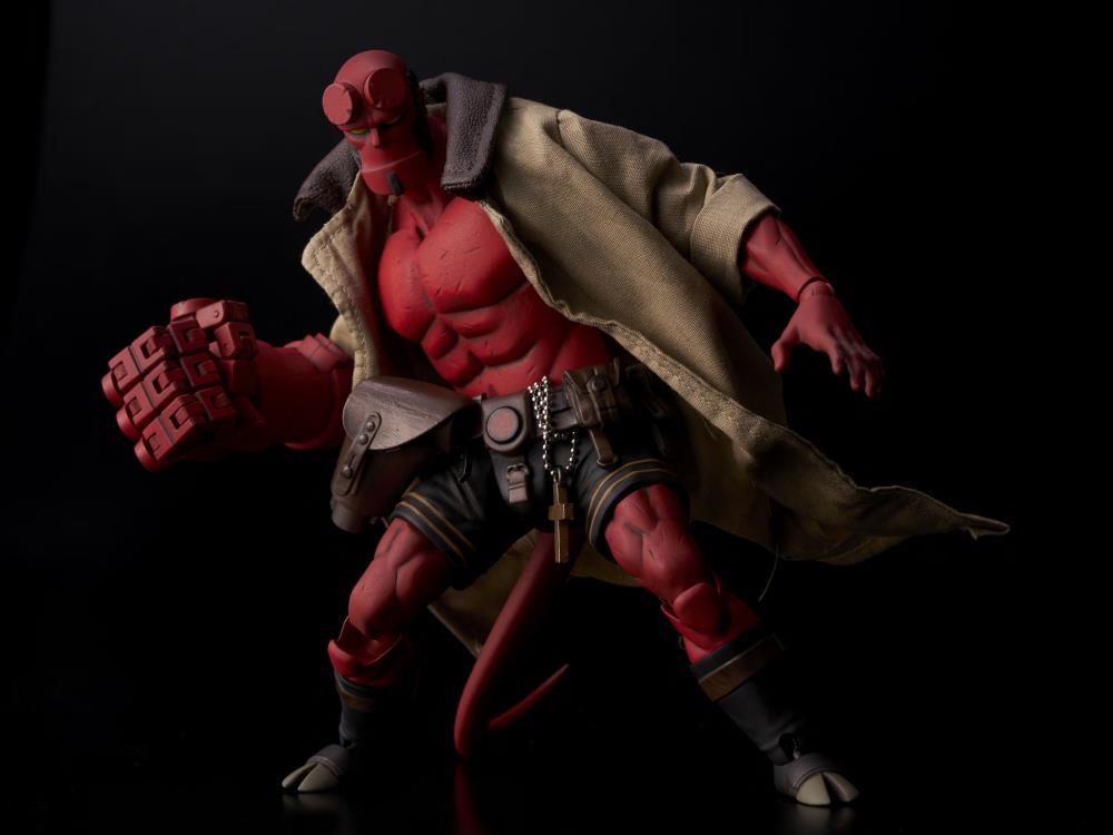 Hellboy 1/12 Scale Action Figure With PX Previews Exclusive BPRD Shirt Gallery Image 4