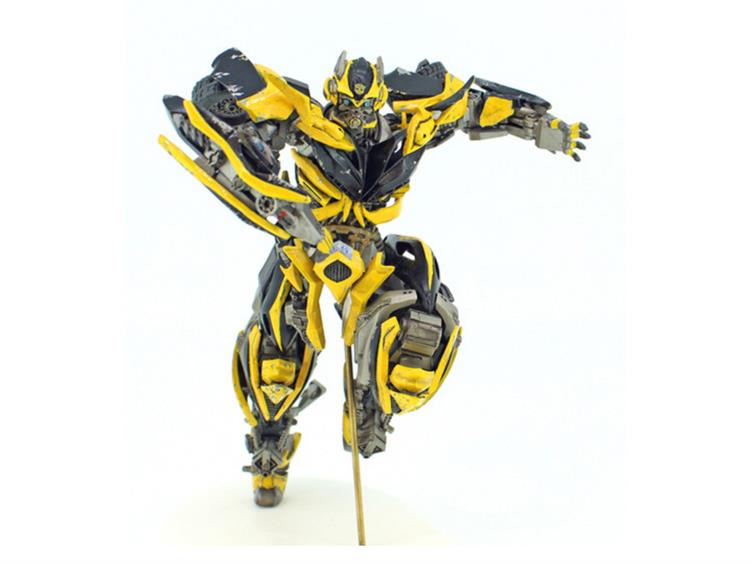 Transformers: The Lost Age Bumblebee Prize Figure Gallery Image 1