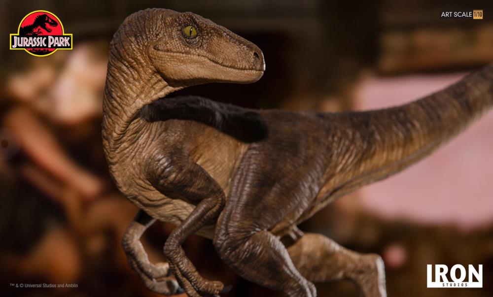 Jurassic Park Velociraptor 1/10 Art Scale Limited Edition Statue Gallery Image 4
