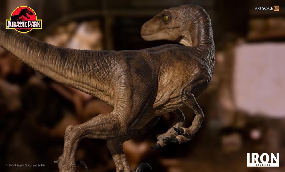 Jurassic Park Velociraptor 1/10 Art Scale Limited Edition Statue Gallery Image 6