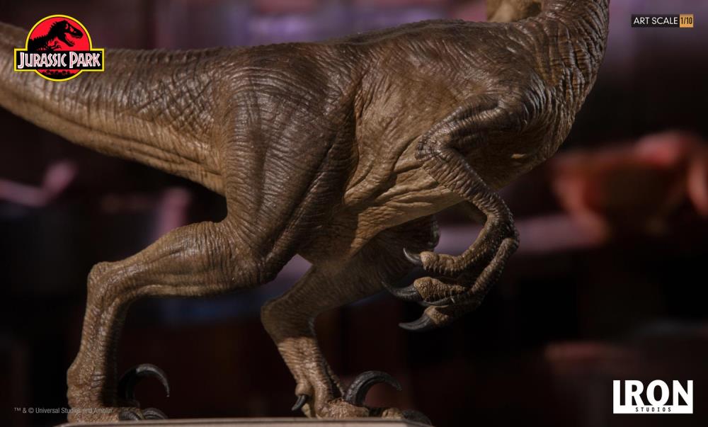 Jurassic Park Velociraptor 1/10 Art Scale Limited Edition Statue Gallery Image 8
