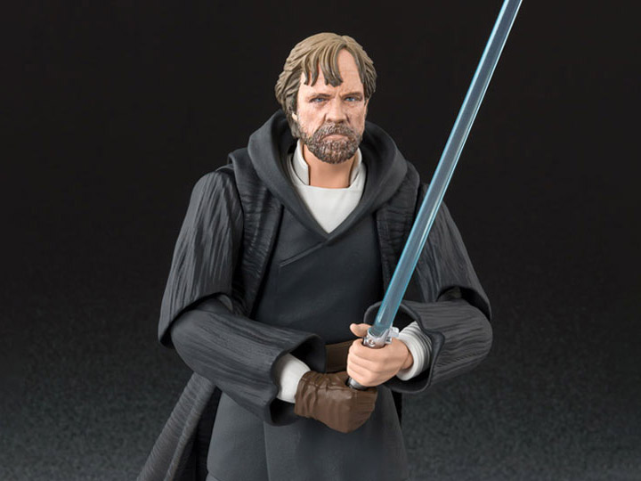 Star Wars S.H.Figuarts Luke Skywalker (The Last Jedi) Battle of Crait Ver. Action Figure Gallery Image 1