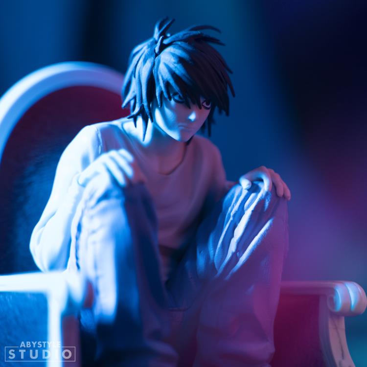 Death Note Super Figure Collection L Gallery Image 6