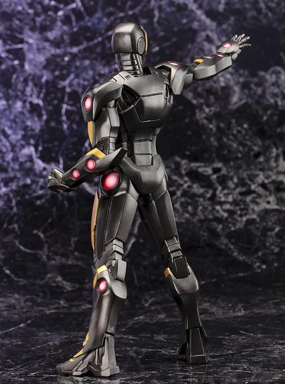 Avengers Marvel Now ArtFX+ Iron Man Statue (Black & Gold Variant) Gallery Image 11