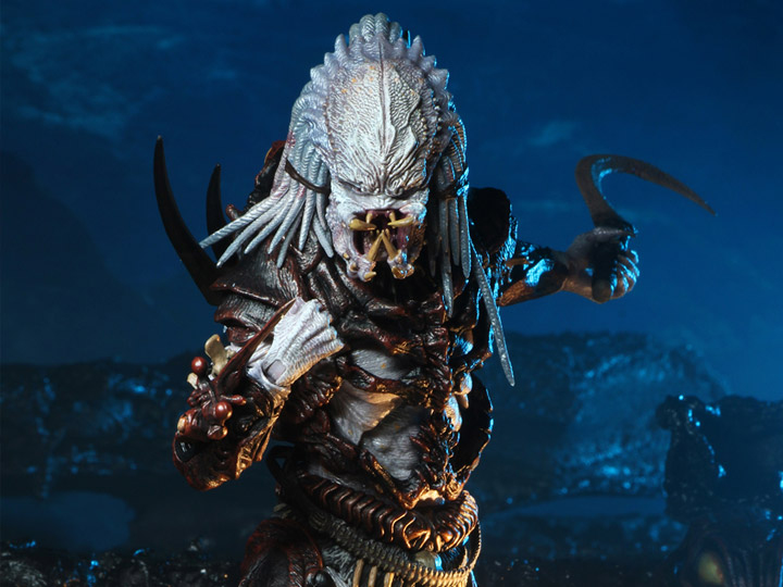 Predator Ultimate Alpha Predator 100th Edition Figure (With Bonus DLC)