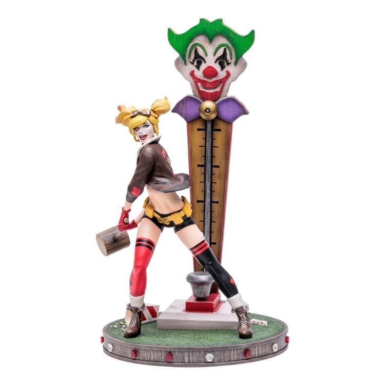 DC Bombshells Harley Quinn (Version 2) Deluxe Limited Edition Statue Gallery Image 3