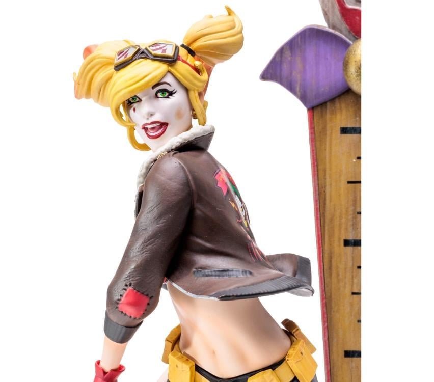 DC Bombshells Harley Quinn (Version 2) Deluxe Limited Edition Statue Gallery Image 7