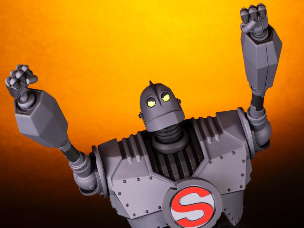 The Iron Giant Mondo Mecha Iron Giant Figure Gallery Image 12