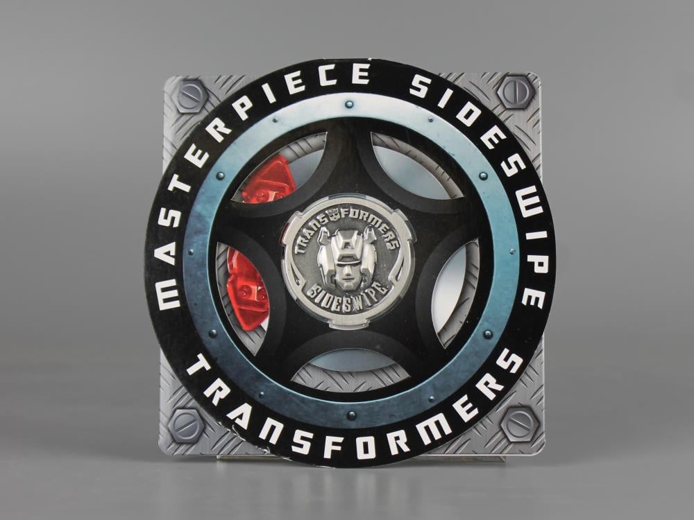 Transformers Masterpiece MP-12G G2 Sideswipe/Lambor with Collector Coin Gallery Image 9