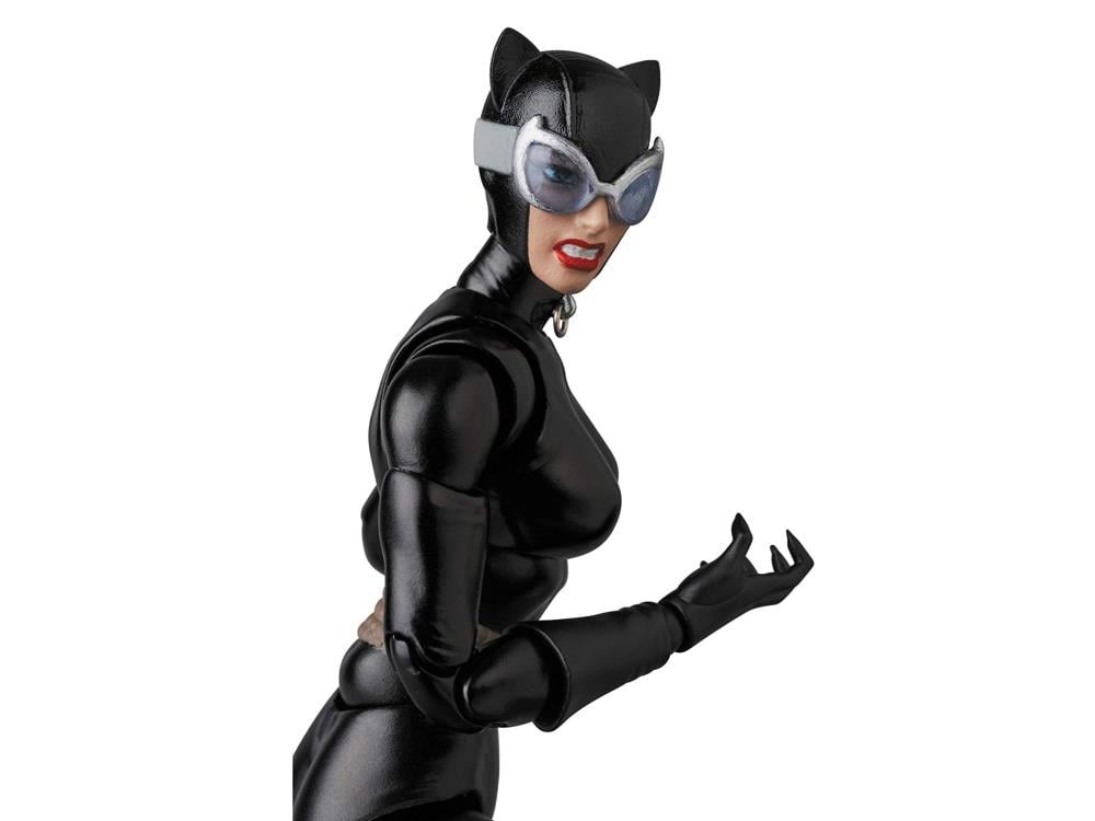 MAFEX No.123 CATWOMAN（HUSH Ver.） a MAFEX 123 Catwoman Hush Ver. Figure (Batman: Hush)