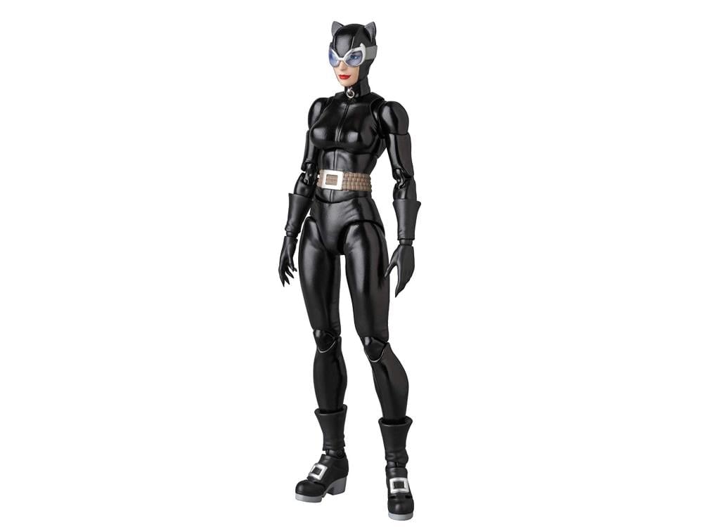 Batman: Hush MAFEX No.123 Catwoman Action Figure Gallery Image 4