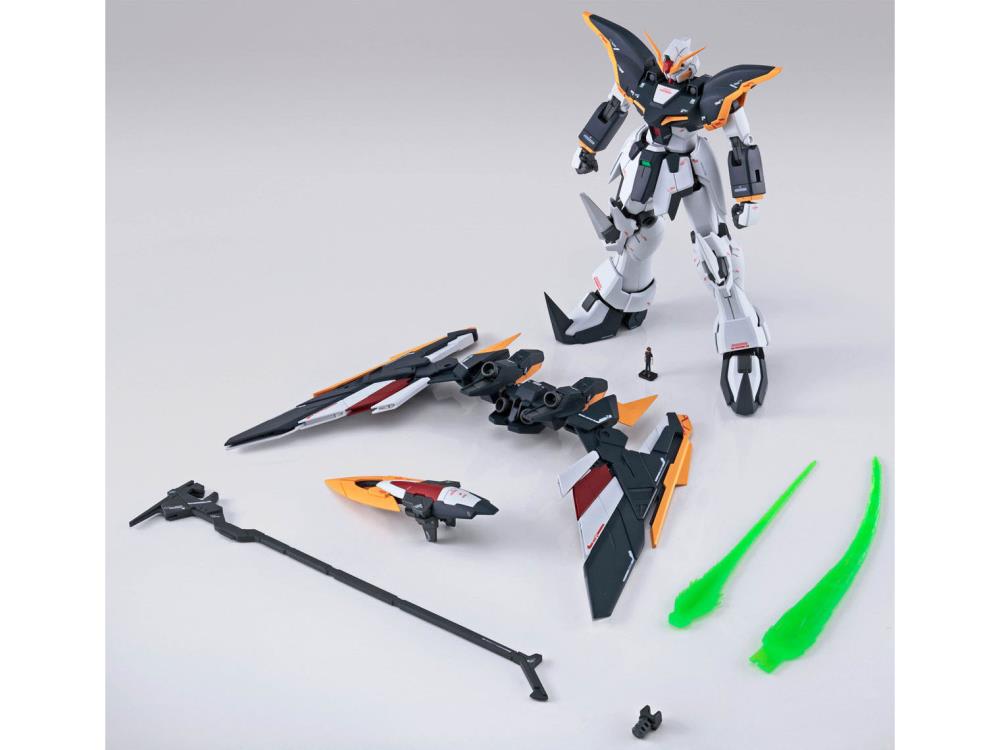 New Mobile Report Gundam Wing Endless Waltz: The Glory of Losers Gundam MG Gundam Deathscythe (Rousette Unit Ver.) Exclusive 1/100 Scale Model Kit Gallery Image 9