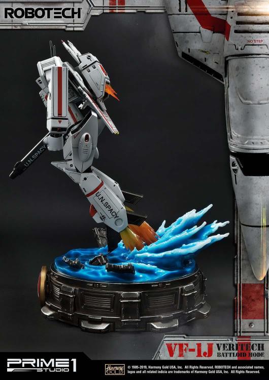 Robotech Premium Masterline VF-1J Officer's Veritech (Battloid Mode) Limited Edition Statue Gallery Image 12