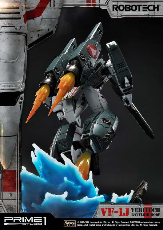 Robotech Premium Masterline VF-1J Officer's Veritech (Battloid Mode) Limited Edition Statue Gallery Image 8