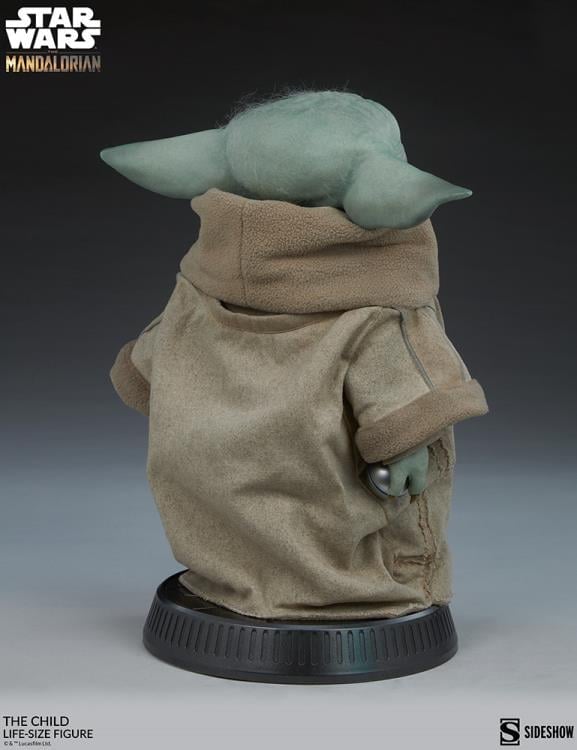 The Mandalorian The Child Life-Size Figure Gallery Image 6