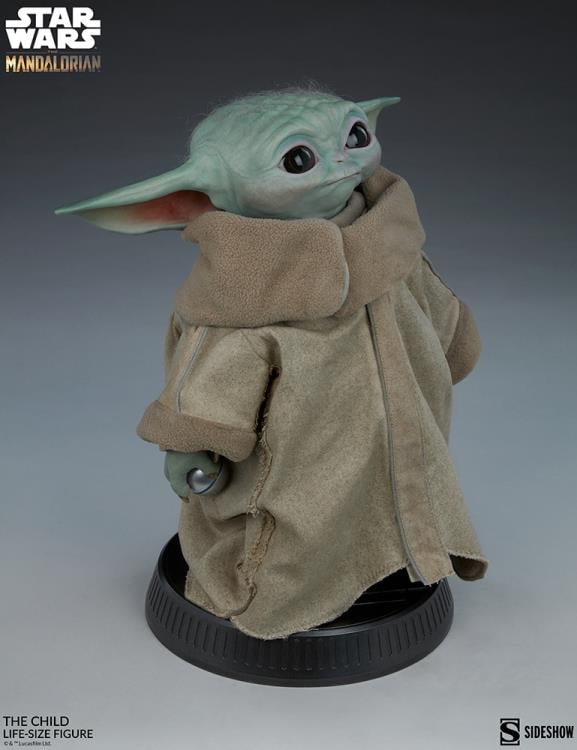 The Mandalorian The Child Life-Size Figure Gallery Image 4