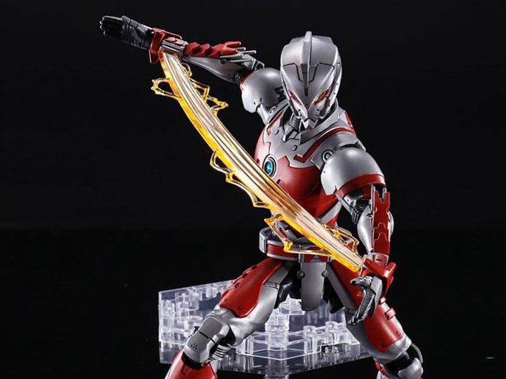 Ultraman Figure-rise Standard Ultraman (Suit Version A) Action Ver. Model Kit Gallery Image 1