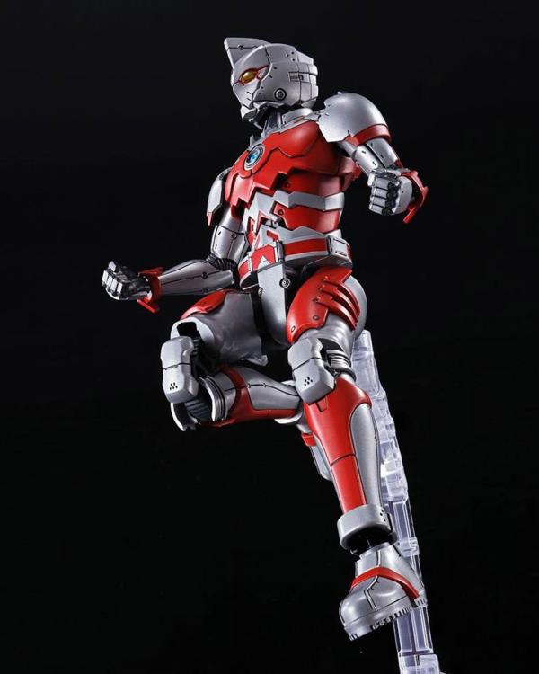 Ultraman Figure-rise Standard Ultraman (Suit Version A) Action Ver. Model Kit Gallery Image 6