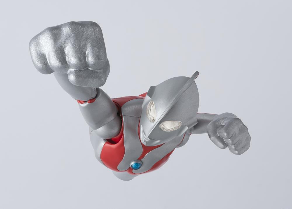 Ultraman S.H.Figuarts Ultraman (Best Selection) Action Figure Gallery Image 6