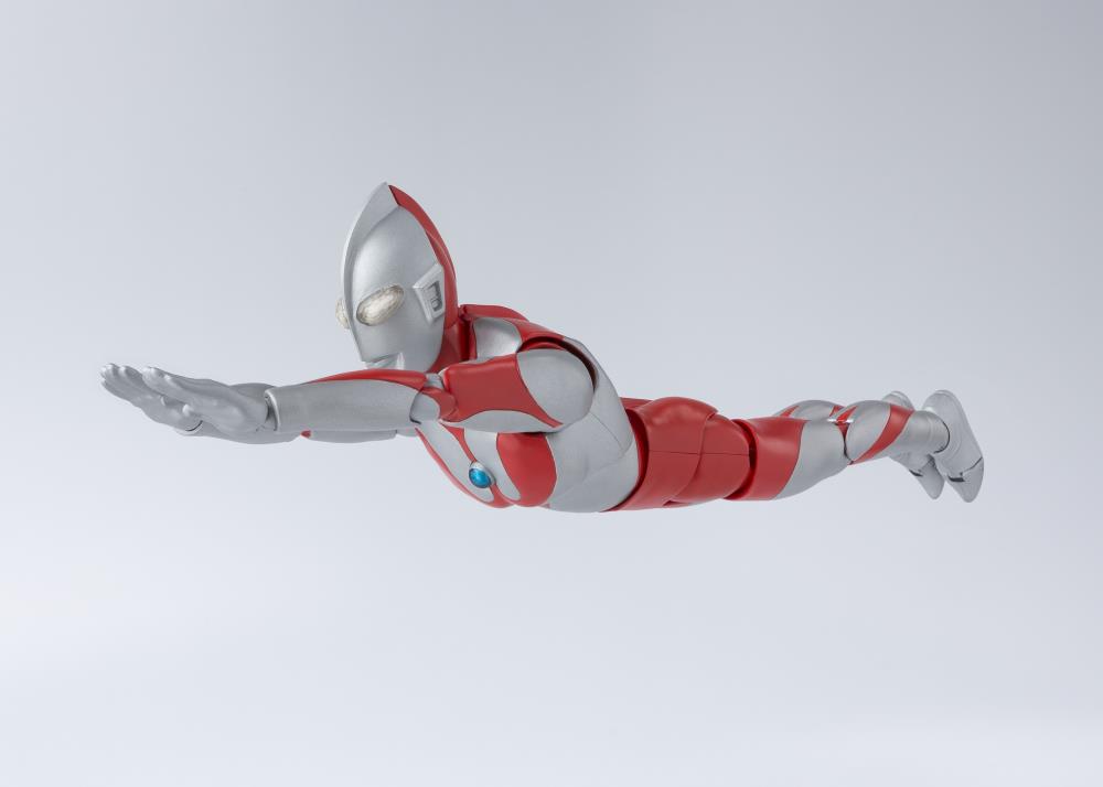 Ultraman S.H.Figuarts Ultraman (Best Selection) Action Figure Gallery Image 7
