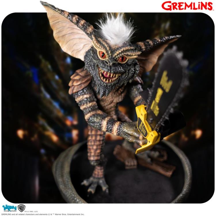 Gremlins Stripe with Chainsaw 1/2 Scale Statue Gallery Image 7