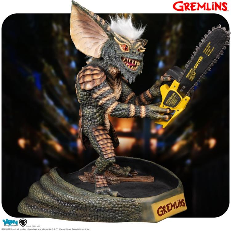 Gremlins Stripe with Chainsaw 1/2 Scale Statue Gallery Image 5