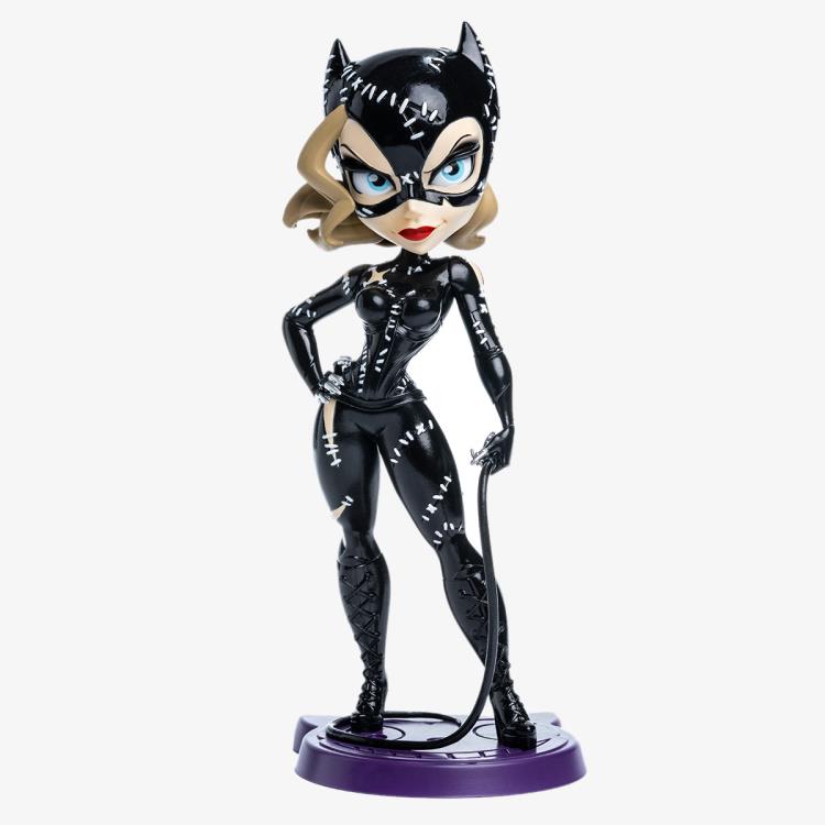 Batman Returns Catwoman Vinyl Figure Gallery Image 3