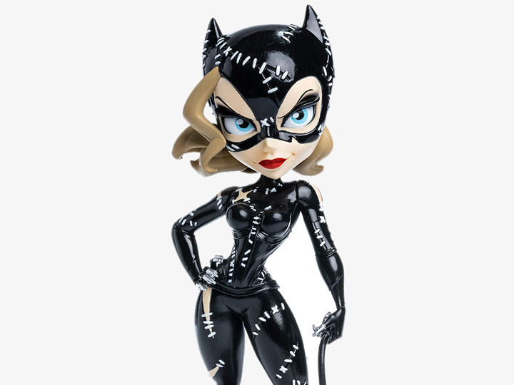 Batman Returns Catwoman Vinyl Figure Gallery Image 1